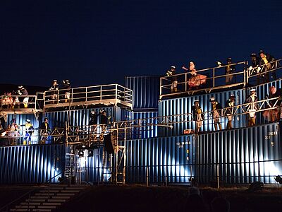 Seecontainer auf der Halde Haniel