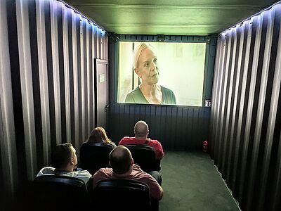 Kino im Container