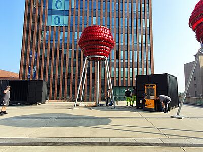 Sommer am U: Seecontainer auf der Leonie Reygers Terrasse